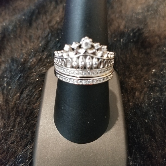 👸Beautiful CZ Ring👸 - Picture 3 of 8